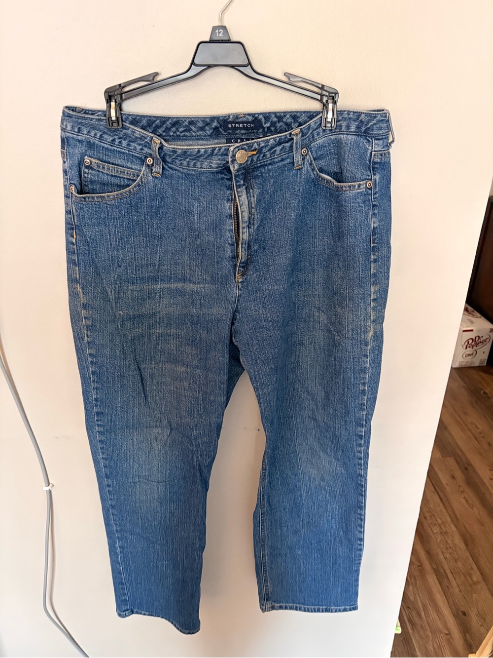 Stretch High-Rise Women's Jeans in Medium Blue